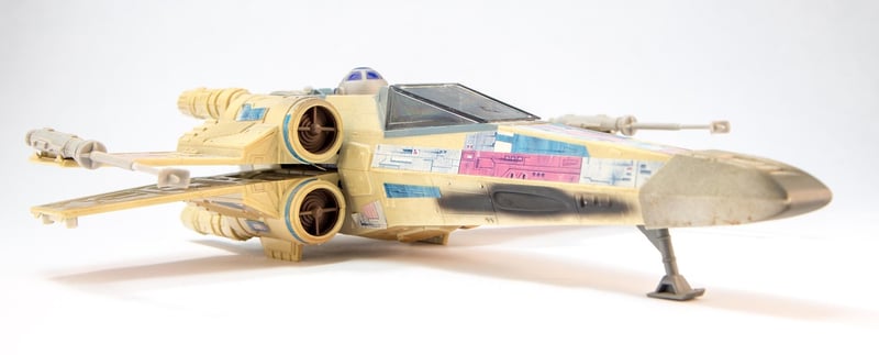 Futuristic Space Ship